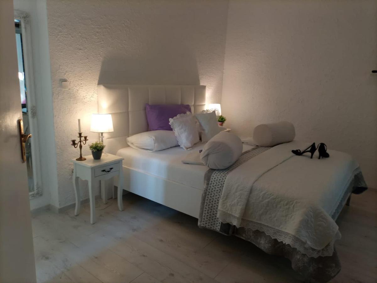 Apartment Jozefina Porec Bagian luar foto