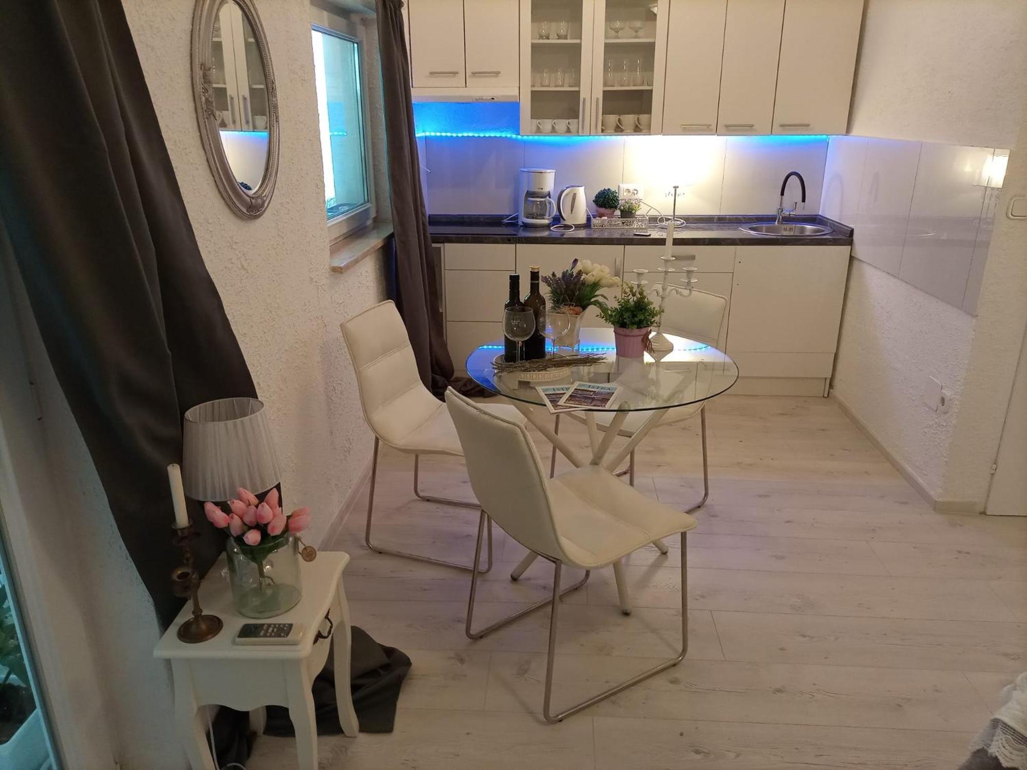 Apartment Jozefina Porec Bagian luar foto